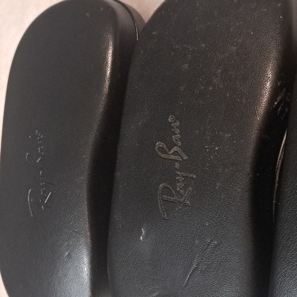 Bundle Of Ray-Ban Sunglass Cases - Picture 4 of 12